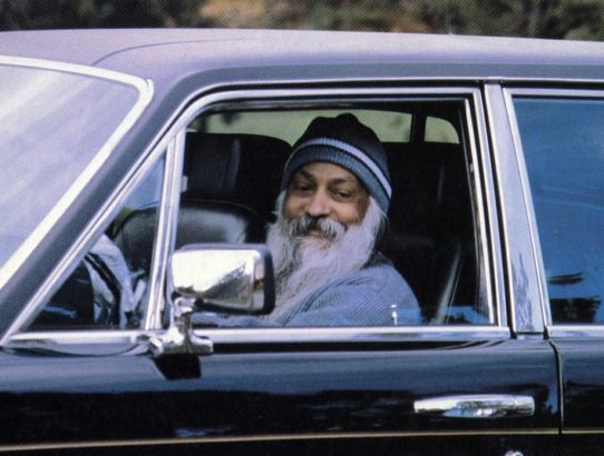 rec_(15_09_2015)_Dr.Blues/Osho o staranju in meditaciji ženske/Osho o svojem razsvetljenju in 98 rolls royce-va