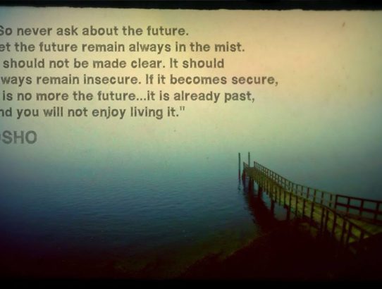 rec_(26_12_2017)_oddaja Dr.Blues - Zadnje izbrane  zgodbe leta 2017 in sporočila o življenju - Osho (Slo.-Yu)