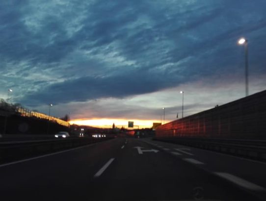 rec_(16_01_2019)_emisija Balkan express -umorni ali svjesni maxmix djHodges