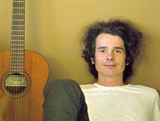 rec_(06_02_2019)_oddaja Balkan express - gost Jure Lesar - glasbenik - drugačen