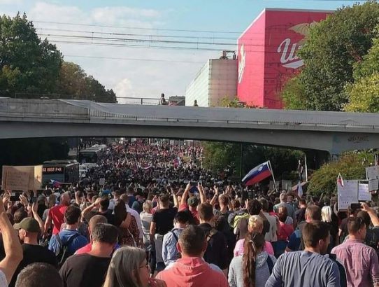 rec_(29_09_2021)_Oddaja Balkan express na spletnem Radiu Žica in sredin UPOR v Ljubljani ter direktni komentarji iz njega od strani našega Zlatka, ki je odlično komentiral vse dogajanje +  glasba ex Yu