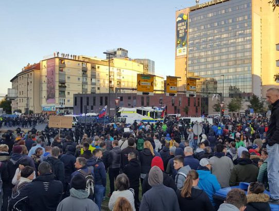 rec_(10_13_2021)_Oddaja Balkan express na spletnem Radiu Žica i TOP 10 EX YU NEW lestvica + komentar protestov ter uporniška glasba v podporo ljudem na strani človeštva