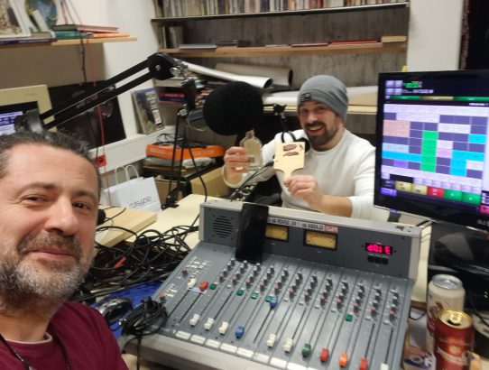 rec_(02_02_2022)_Emisija Balkan express na Radiu Žica i TOP 10 EX YU NEW Lista + gost Sanel Zec - naš prijatelj i spasilac