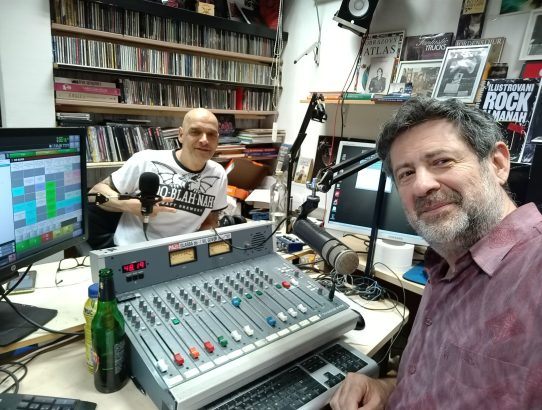 rec_(21_01_26)_emisija Balkan express-gosti Roman Ratej-bivši bobnar Miladoykayouneed-Tatu- in trenutno v Romachild-in zgodbe o življenju i vsem pomembnem